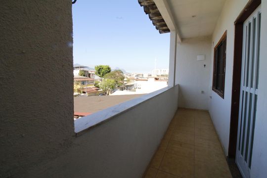 Varanda de casa para alugar com 2 quartos, 86m² em Curicica, Rio de Janeiro