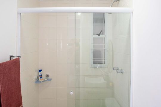 Banheiro Social de apartamento para alugar com 3 quartos, 69m² em Centro, Diadema