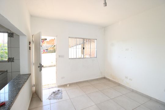 Casa para alugar com 2 quartos, 40m² em Conjunto Habitacional Sitio Conceicao, São Paulo