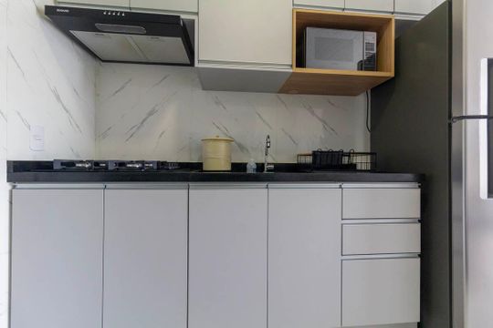 Sala, Cozinha e Área de Serviço de apartamento para alugar com 1 quarto, 27m² em Guaiauna, São Paulo