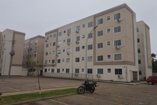 Fachada de apartamento à venda com 2 quartos, 51m² em Estância Velha, Canoas
