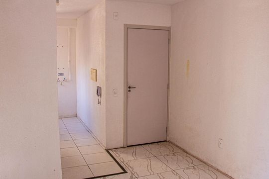 Sala de apartamento para alugar com 2 quartos, 50m² em Guaratiba, Rio de Janeiro