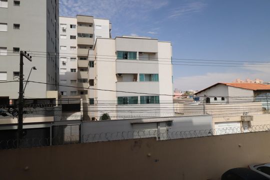 Vista de apartamento para alugar com 2 quartos, 52m² em Osvaldo Rezende, Uberlândia