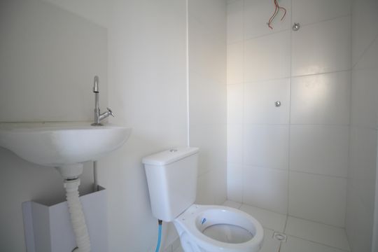 Banheiro de apartamento à venda com 1 quarto, 17m² em Vila Andrade, São Paulo