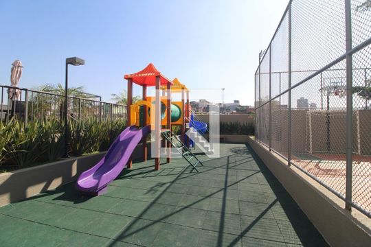 Playground de apartamento para alugar com 2 quartos, 42m² em Jardim Santo Antoninho, São Paulo
