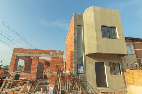 Casa à venda com 2 quartos, 68m² em Olaria, Canoas