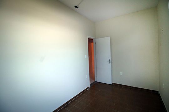 Quarto 2 de apartamento para alugar com 2 quartos, 60m² em Brás de Pina, Rio de Janeiro