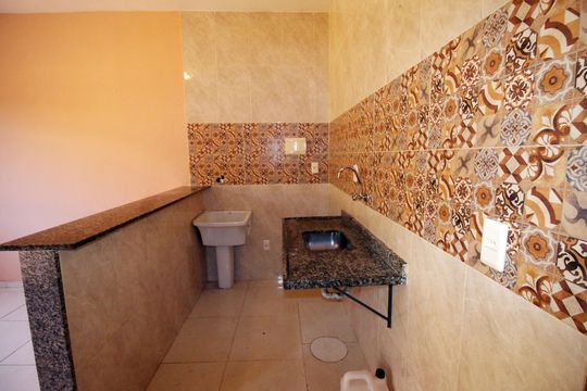 Cozinha de apartamento para alugar com 2 quartos, 60m² em Brás de Pina, Rio de Janeiro