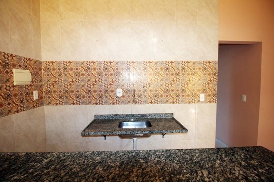 Cozinha de apartamento para alugar com 2 quartos, 60m² em Brás de Pina, Rio de Janeiro