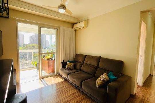 Apartamento à venda com 2 quartos, 64m² em Taquaral, Campinas