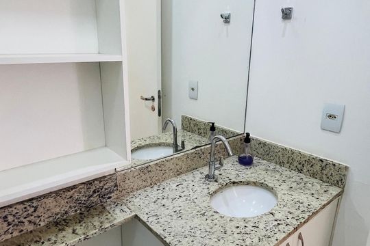 Apartamento à venda com 2 quartos, 64m² em Taquaral, Campinas