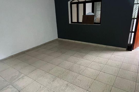 Garagem de casa à venda com 4 quartos, 250m² em Jardim Helena, São Paulo