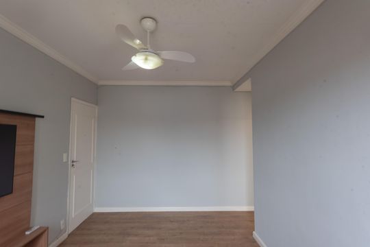 Sala de apartamento para alugar com 2 quartos, 74m² em Vila Mimosa, Campinas