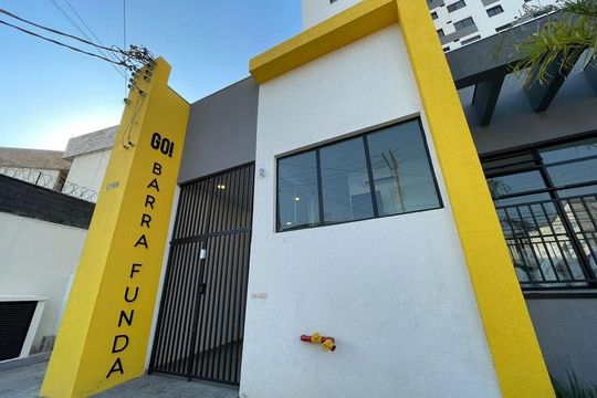 Fachada do Prédio de apartamento para alugar com 2 quartos, 33m² em Barra Funda, São Paulo