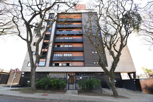 Fachada de kitnet/studio para alugar com 1 quarto, 27m² em Tarumã, Pinhais