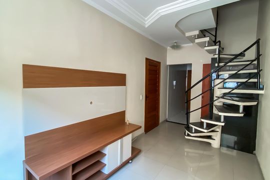 Sala de casa de condomínio à venda com 3 quartos, 93m² em Jardim Danfer, São Paulo