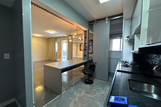 Cozinha de apartamento à venda com 3 quartos, 109m² em Centro Comercial Jubran, Barueri