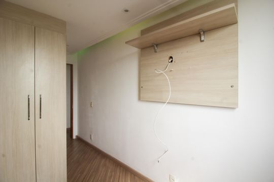 Quarto 1 de apartamento para alugar com 2 quartos, 50m² em Jardim Iris, São Paulo
