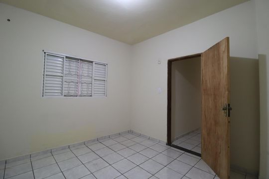 Quarto 4 de casa para alugar com 4 quartos, 280m² em Marta Helena, Uberlândia