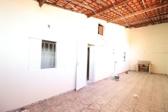 Área de Serviço de casa para alugar com 4 quartos, 280m² em Marta Helena, Uberlândia