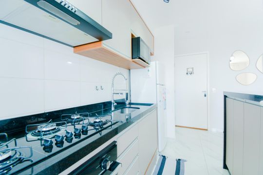 Cozinha de apartamento à venda com 2 quartos, 47m² em Vila Itapegica, Guarulhos