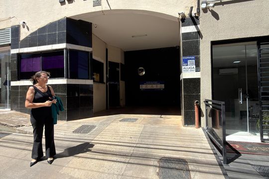 Fachada  de apartamento à venda com 3 quartos, 69m² em Cnb 8, Brasília