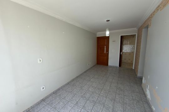 Sala de apartamento à venda com 3 quartos, 69m² em Cnb 8, Brasília