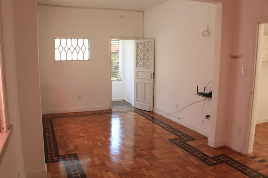 Sala  de apartamento para alugar com 2 quartos, 65m² em Centro, Belo Horizonte