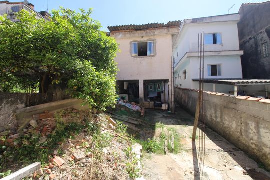 Quintal de casa à venda com 2 quartos, 150m² em Parada Xv de Novembro, São Paulo