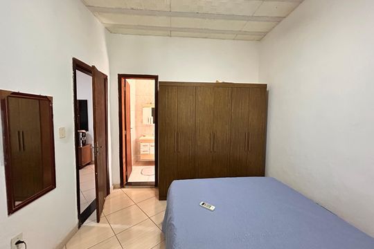 Casa à venda com 2 quartos, 240m² em Jardim Laguna, Contagem