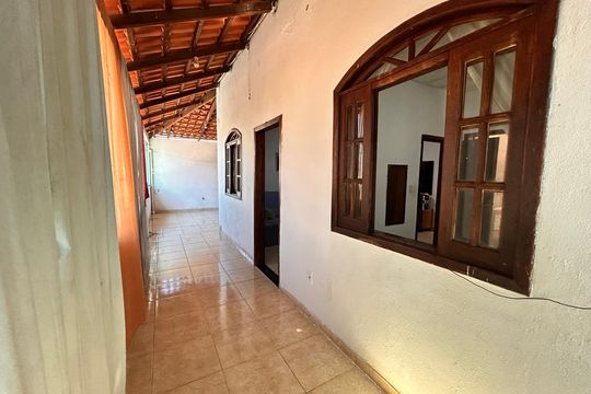 Casa à venda com 2 quartos, 240m² em Jardim Laguna, Contagem