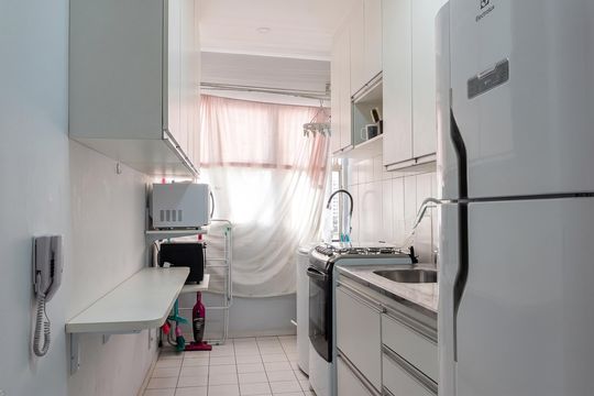 Cozinha de apartamento à venda com 2 quartos, 60m² em Vila Nova, Campinas