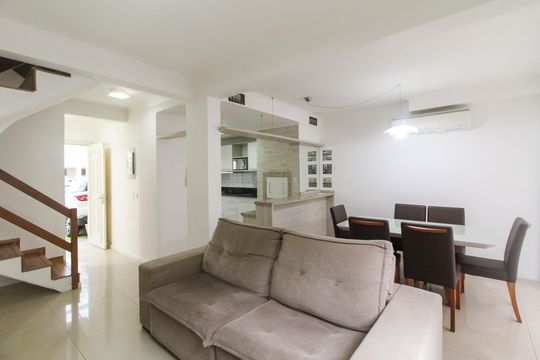 Casa de Condomínio para alugar com 3 quartos, 150m² em Igará, Canoas