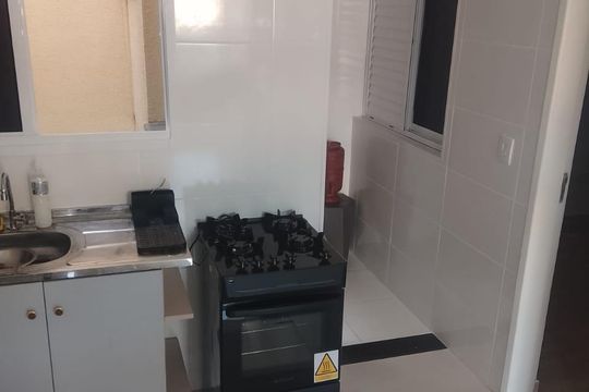 Cozinha de apartamento para alugar com 2 quartos, 42m² em Vila Santa Teresa (Zona Leste), São Paulo