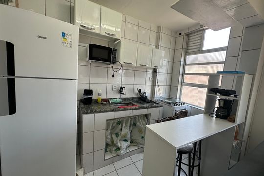 Cozinha de apartamento para alugar com 1 quarto, 40m² em Itararé, São Vicente