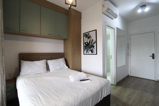 Sala/Quarto de kitnet/studio para alugar com 1 quarto, 27m² em Indianópolis, São Paulo