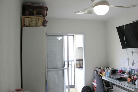 Quarto 2 de apartamento à venda com 3 quartos, 83m² em Jardim Flor da Montanha, Guarulhos