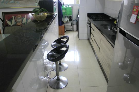 Cozinha de apartamento à venda com 3 quartos, 83m² em Jardim Flor da Montanha, Guarulhos