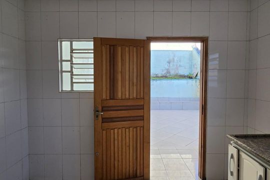 Cozinha de casa à venda com 3 quartos, 141m² em Jardim Santa Cecilia, Guarulhos
