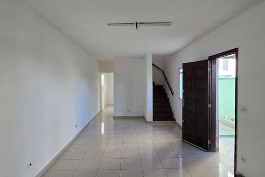 Casa à venda com 3 quartos, 141m² em Jardim Santa Cecilia, Guarulhos