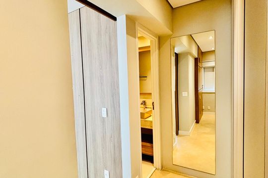 Quarto de apartamento para alugar com 1 quarto, 55m² em Alphaville Empresarial, Barueri