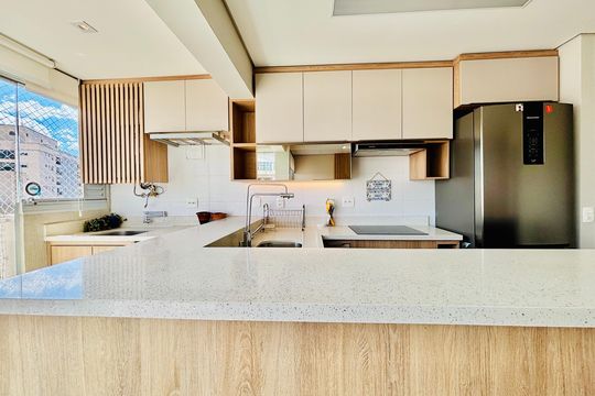 Cozinha  de apartamento para alugar com 1 quarto, 55m² em Alphaville Empresarial, Barueri