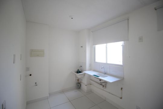 Sala/Cozinha de apartamento para alugar com 2 quartos, 39m² em Santa Fé, Porto Alegre