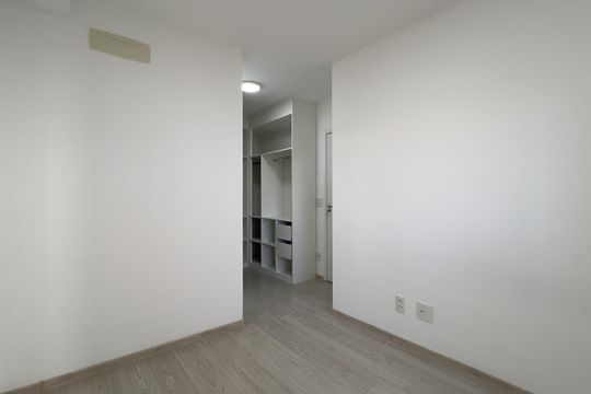 Suíte de apartamento para alugar com 2 quartos, 68m² em Jardim Tabatinga, Guarulhos