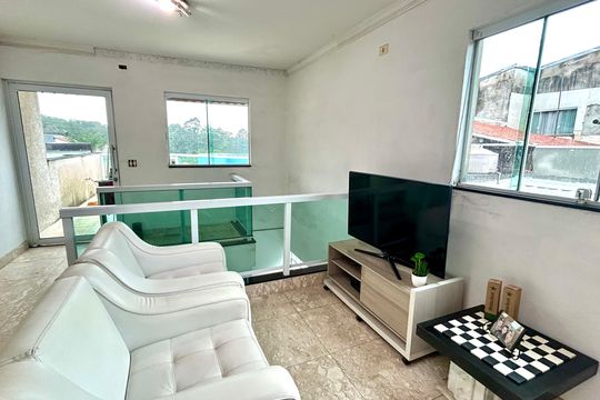 Sala 2 de casa à venda com 2 quartos, 200m² em Parque Flamengo, Guarulhos