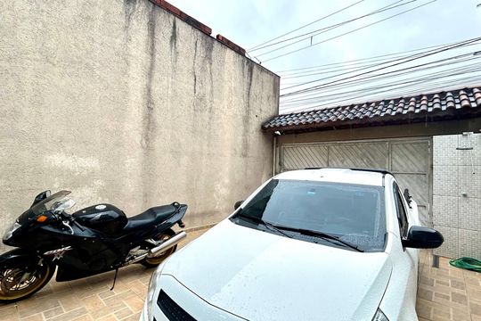 Garagem de casa à venda com 2 quartos, 200m² em Parque Flamengo, Guarulhos