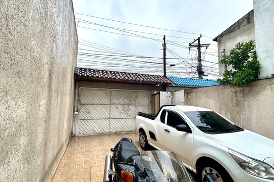 Garagem de casa à venda com 2 quartos, 200m² em Parque Flamengo, Guarulhos