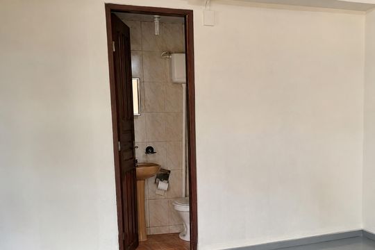 Quarto de casa de condomínio para alugar com 2 quartos, 540m² em Parque Anchieta, Nilópolis