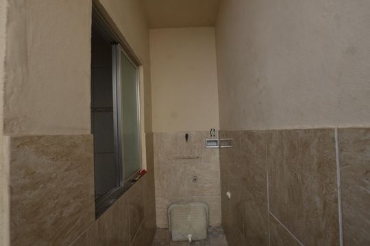 Área de Serviço de casa para alugar com 2 quartos, 55m² em Marechal Hermes, Rio de Janeiro