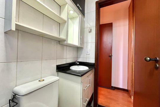 Banheiro da Suíte de apartamento para alugar com 3 quartos, 65m² em Jabaquara, São Paulo